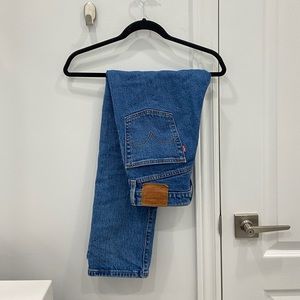 Levi’s 501 Original Cropped Straight Jeans - Medium Wash Size 26